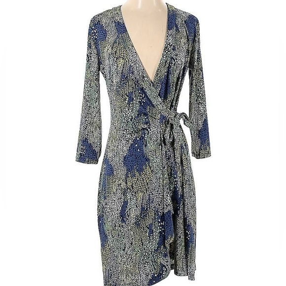 BCBG Adele Floral Print Wrap Long Sleeve Jersey Dress - Picture 7 of 7